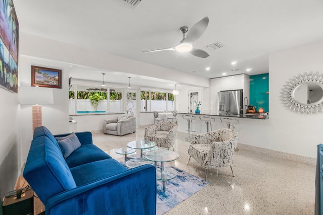 5 of 38 - 301 Linda Lane, West Palm Beach, FL