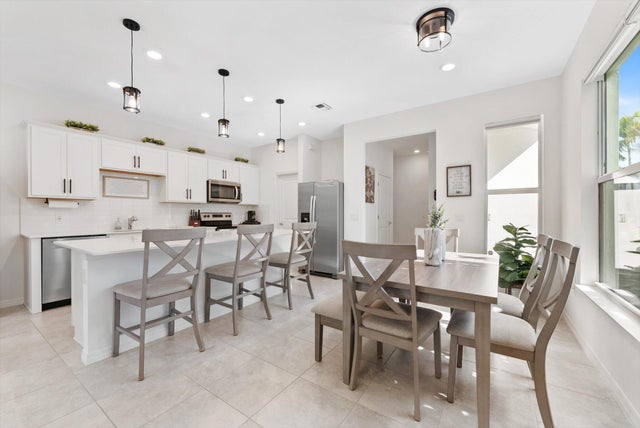 4 of 37 - 6161 Rancho Lane, West Palm Beach, FL