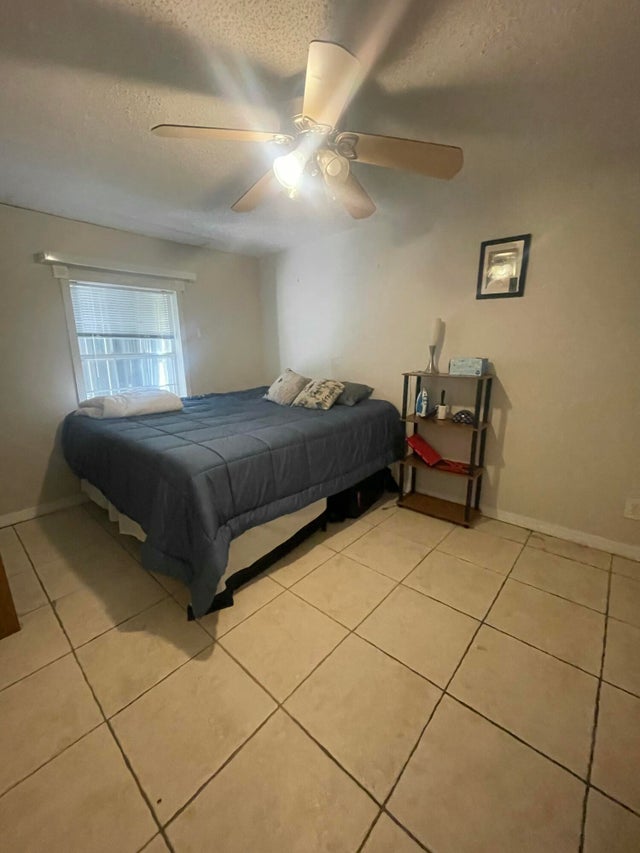5 of 12 - 1186 Camprock Road, West Palm Beach, FL