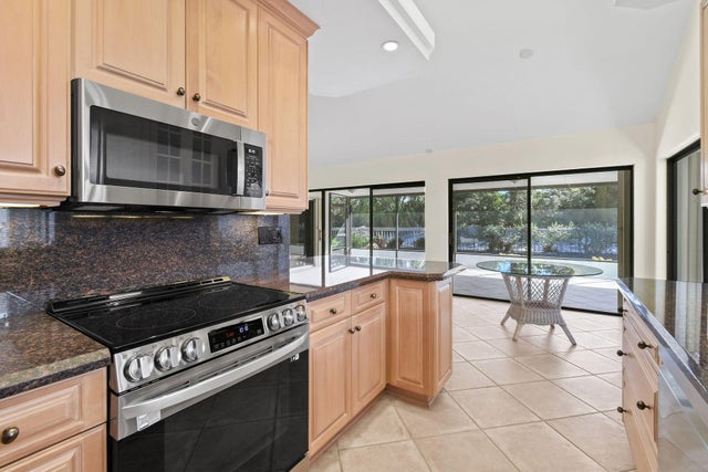4 of 28 - 247 Ridge Road, Jupiter, FL