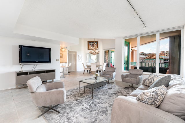 1 of 32 - 120 Se 5th Av #ph22, Boca Raton, FL