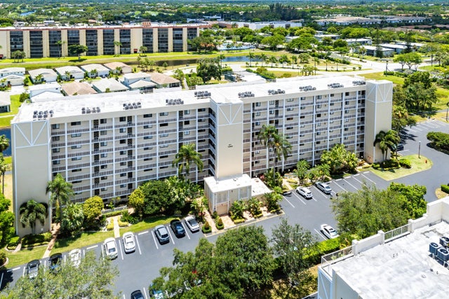 2 of 36 - 7290 Kinghurst Drive #607, Delray Beach, FL