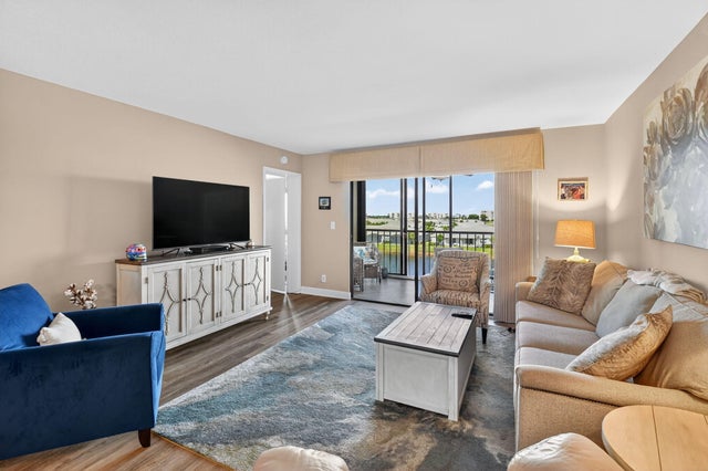 1 of 43 - 14425 Strathmore Lane #404, Delray Beach, FL