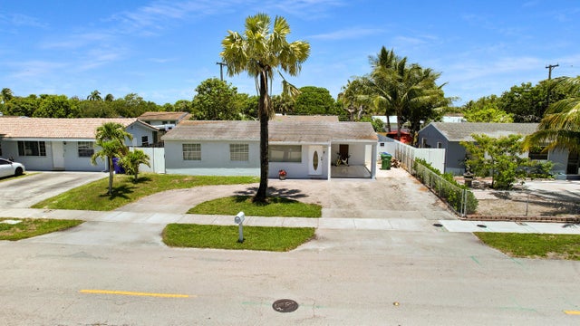 5 of 36 - 1395 Sw 46 Th Av, Fort Lauderdale, FL