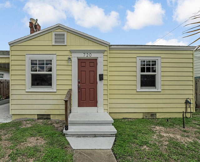 5 of 49 - 720 N Ocean Breeze, Lake Worth Beach, FL