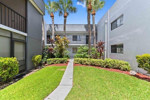 2 of 16 - 15054 Ashland Way #84, Delray Beach, FL