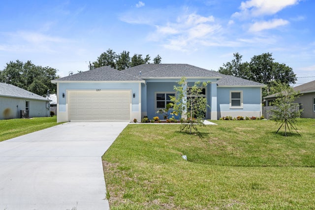 1 of 38 - 3257 Se West Snow Road, Port Saint Lucie, FL