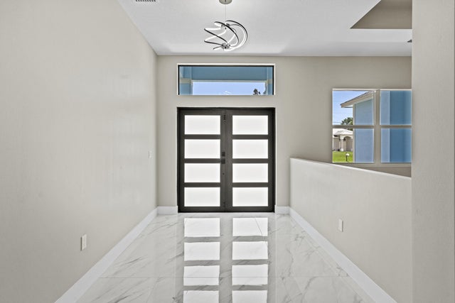 3 of 38 - 3257 Se West Snow Road, Port Saint Lucie, FL