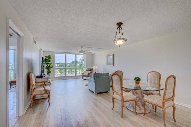 4 of 54 - 5390 Woodland Lakes Drive #305, Palm Beach Gardens, FL