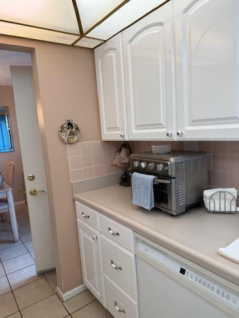 3 of 14 - 725 Lori Drive #313, Palm Springs, FL