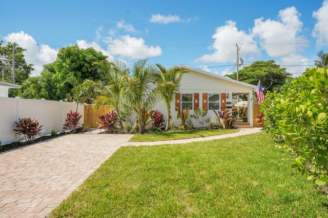 2 of 40 - 950 York Street, West Palm Beach, FL