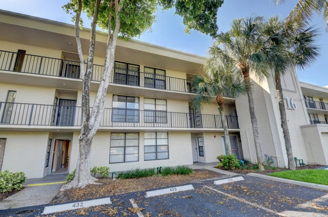 2 of 54 - 16 Royal Palm Way #202, Boca Raton, FL