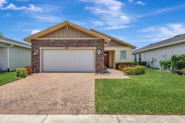 1 of 20 - 556 Se Mulberry Way, Port Saint Lucie, FL