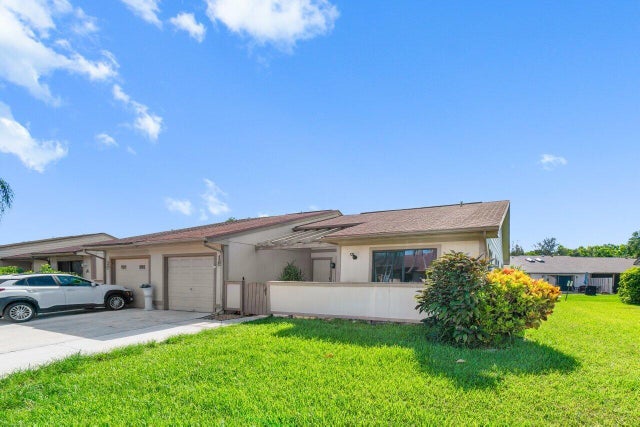 3 of 30 - 18 Winchmore Lane, Boynton Beach, FL