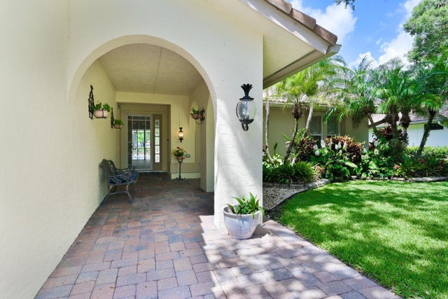 3 of 37 - 166 Bayberry Circle, Jupiter, FL