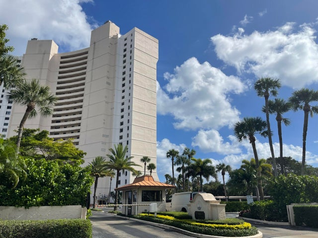 3 of 95 - 5200 N Flagler Drive #1106, West Palm Beach, FL