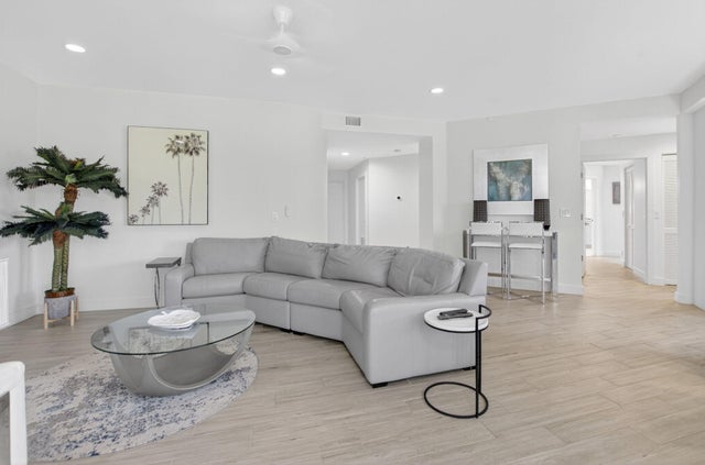 3 of 33 - 7546 La Paz Boulevard #205, Boca Raton, FL