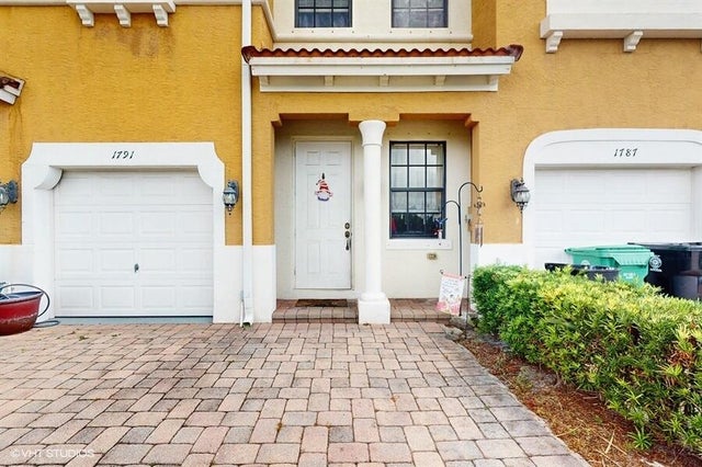 Photo of Listing #RX-11101225