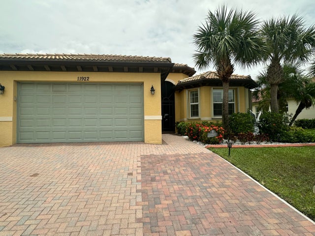 2 of 44 - 11922 Sw Crestwood Circle, Port Saint Lucie, FL