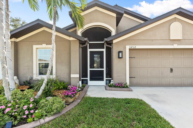 2 of 44 - 5432 Sw Imagination Dr, Fort Pierce, FL