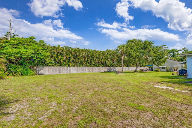 3 of 23 - 8781 N Virgina Avenue, Palm Beach Gardens, FL