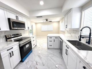 Photo of Listing #RX-11101414