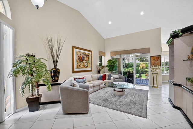 5 of 81 - 4553 Carlton Golf Drive, Lake Worth, FL