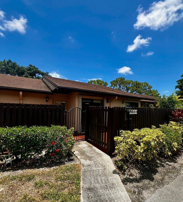 1 of 29 - 615 Sea Pine Way #e, Greenacres, FL