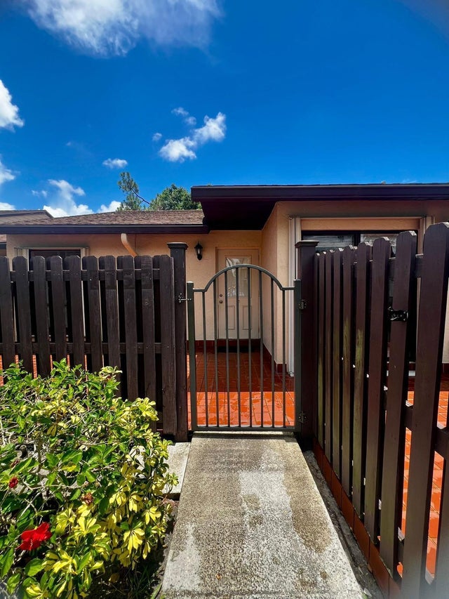 4 of 29 - 615 Sea Pine Way #e, Greenacres, FL