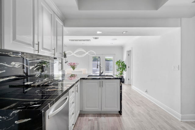 3 of 28 - 5280 Ne 19th Avenue, Fort Lauderdale, FL