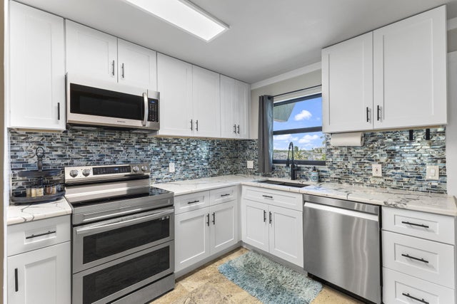 4 of 45 - 1300 Seaway Drive #14, Fort Pierce, FL
