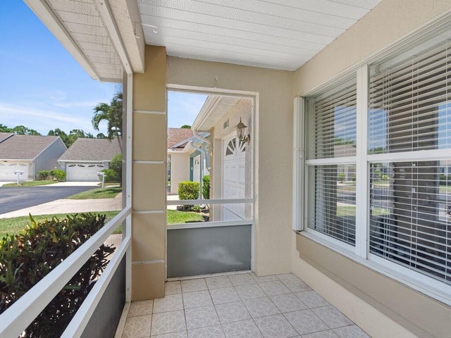 4 of 40 - 374 Nw Sherry Lane, Port Saint Lucie, FL