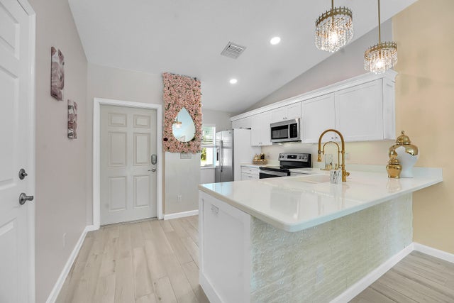 3 of 24 - 5715 Se Pine Drive, Stuart, FL