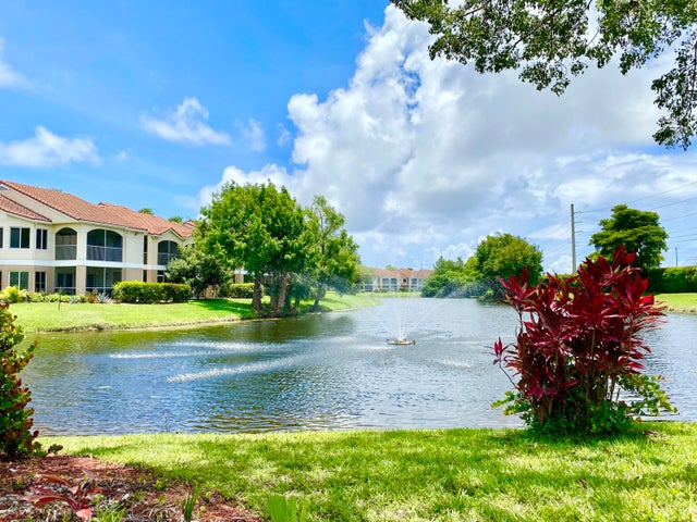 1 of 37 - 815 W Boynton Beach Boulevard #16-201, Boynton Beach, FL