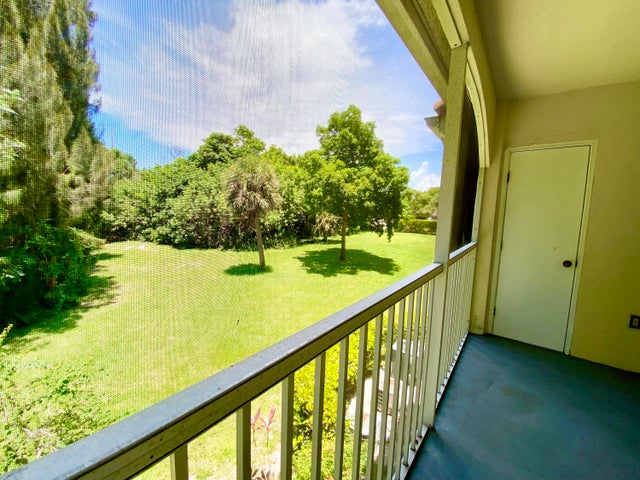4 of 37 - 815 W Boynton Beach Boulevard #16-201, Boynton Beach, FL