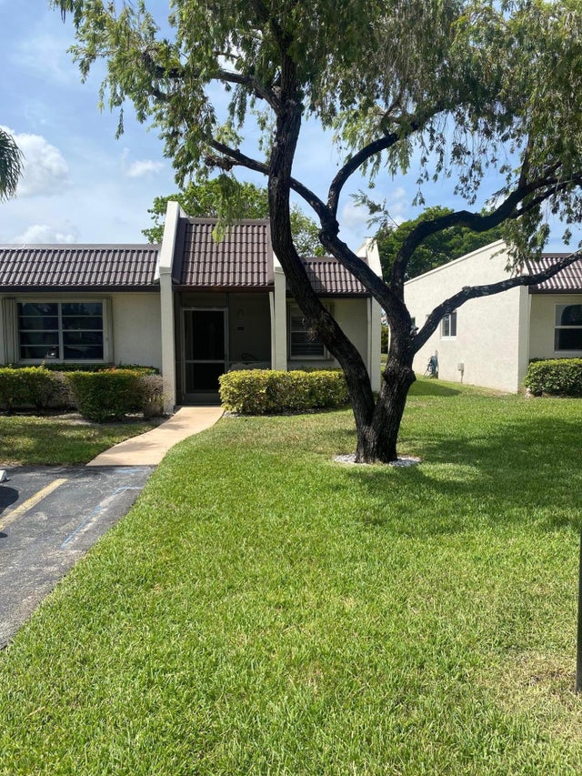 1 of 18 - 121 Lake Rebecca Drive, West Palm Beach, FL