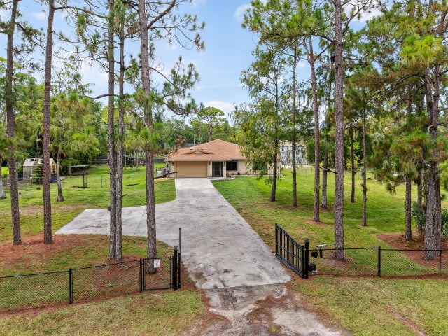 3 of 77 - 16064 E Brighton Drive, The Acreage, FL
