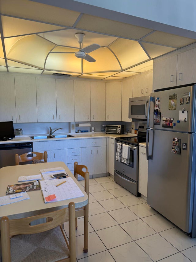 4 of 13 - 4022 Wolverton B, Boca Raton, FL