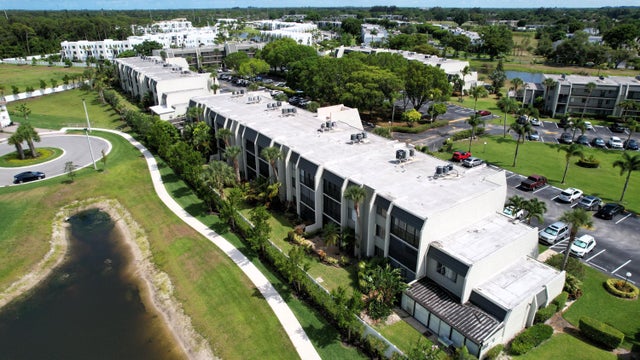 5 of 64 - 4090 Tivoli Court #303, Lake Worth, FL