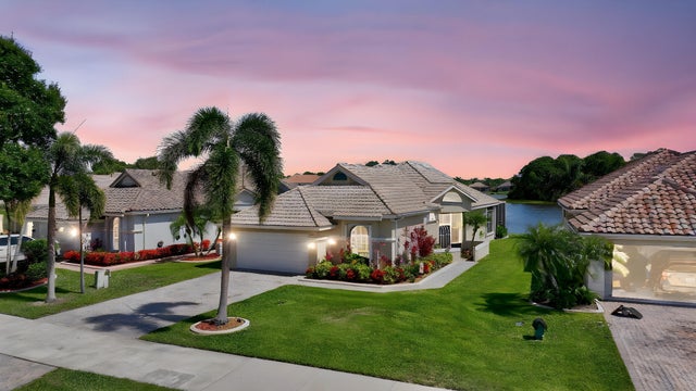 2 of 54 - 834 Sw Lake Charles Circle, Port Saint Lucie, FL