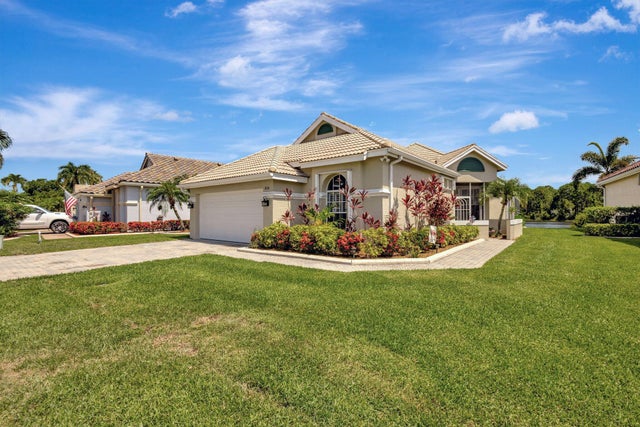 3 of 54 - 834 Sw Lake Charles Circle, Port Saint Lucie, FL