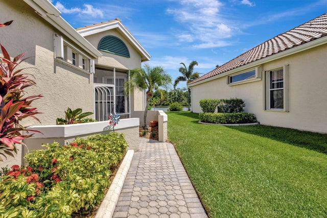 4 of 54 - 834 Sw Lake Charles Circle, Port Saint Lucie, FL