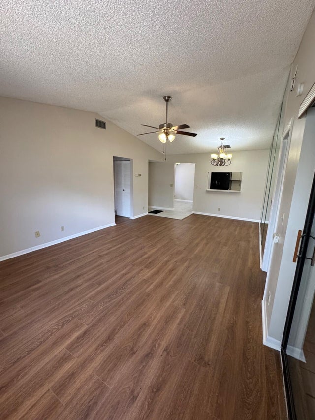 5 of 24 - 7626 Tahiti Lane #204, Lake Worth, FL