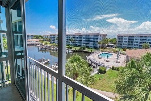3 of 52 - 910 Dogwood Drive #443, Delray Beach, FL