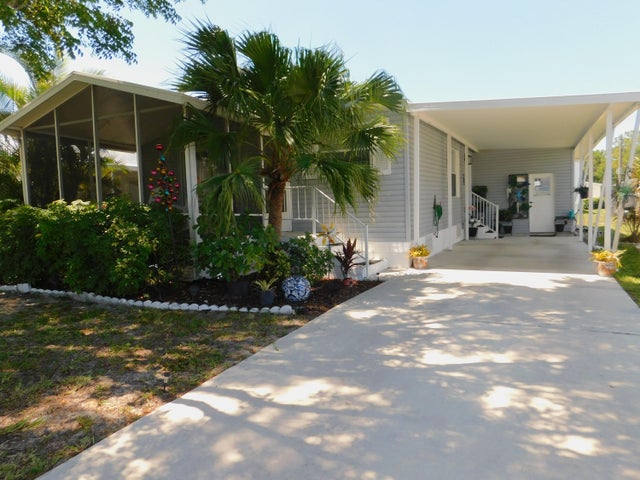 1 of 16 - 376 Seahorse Ter, Fort Pierce, FL