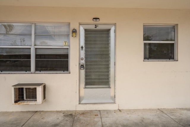 2 of 15 - 201 S J Street #3, Lake Worth Beach, FL