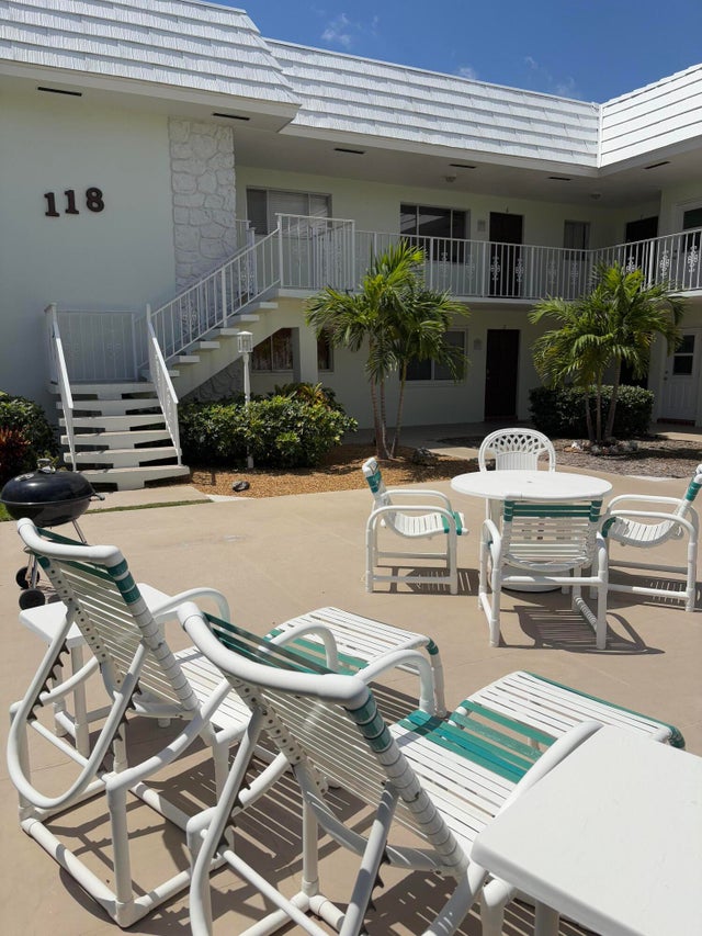1 of 7 - 118 Yacht Club Dr #1, North Palm Beach, FL