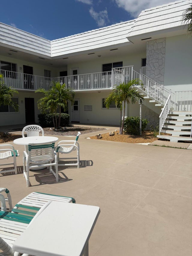 2 of 7 - 118 Yacht Club Dr #1, North Palm Beach, FL