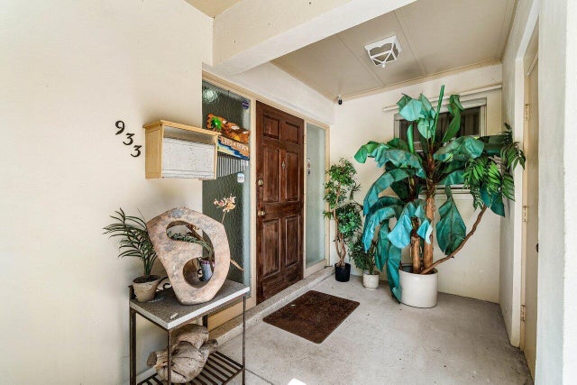 3 of 46 - 933 Laurel Road, North Palm Beach, FL