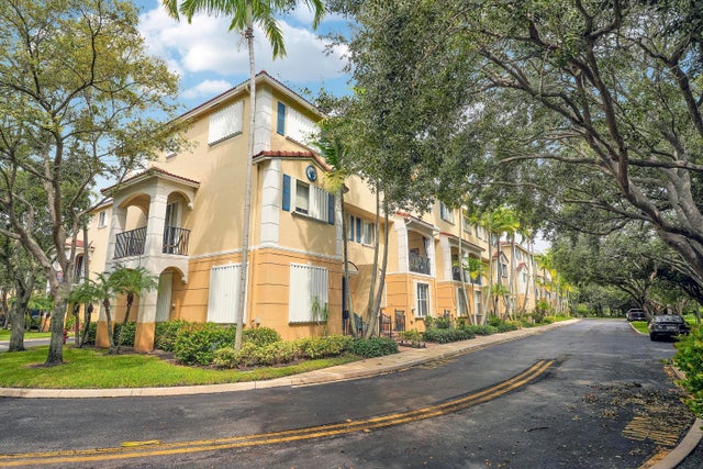 4 of 40 - 3172 N Greenleaf Circle, Boynton Beach, FL
